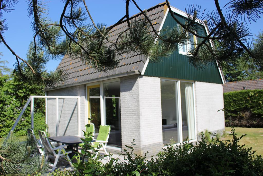 אחמונד-בינן Bungalows - Bungalowpark Mooyeveld - Uniek Gelegen In De Duinen! מראה חיצוני תמונה