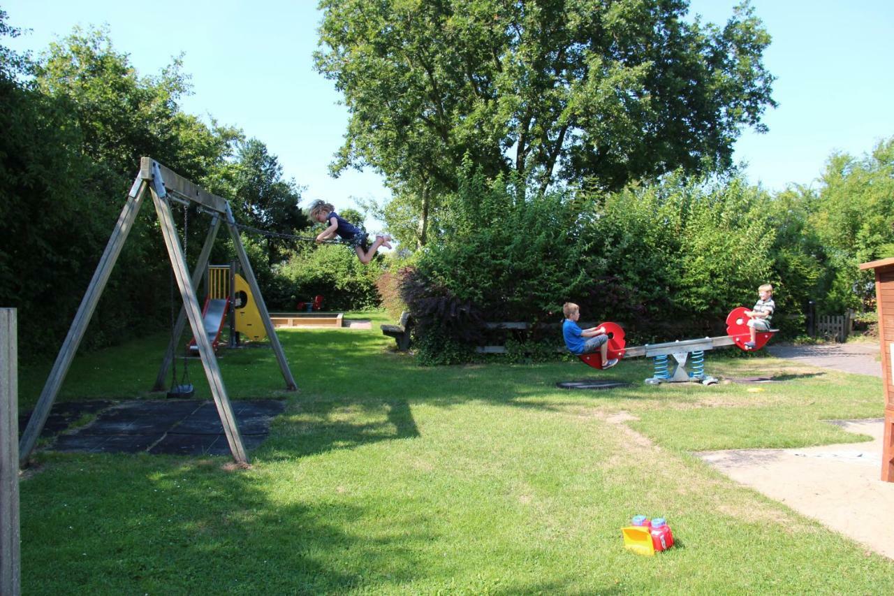 אחמונד-בינן Bungalows - Bungalowpark Mooyeveld - Uniek Gelegen In De Duinen! מראה חיצוני תמונה